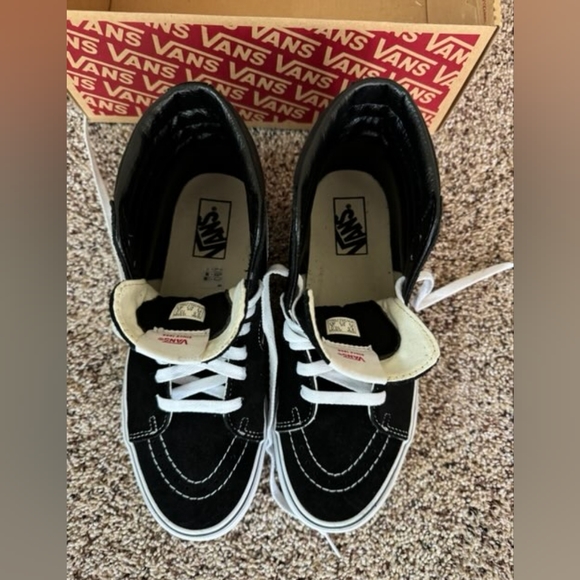 Vans Sk8 Hi Shoe - Picture 6 of 7